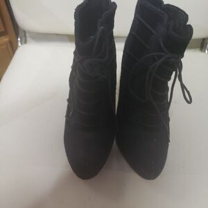 Velvet Angels Black & Grey Platform Ankle BootiesSize 36.5 (6m)Great Condition